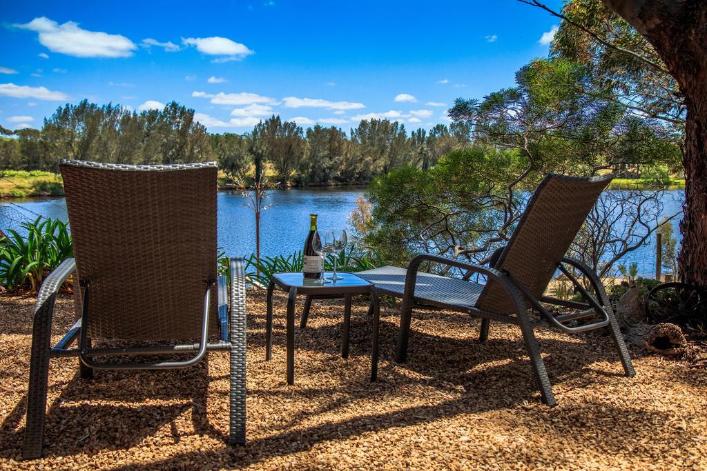 טנודה Stonewell Cottages And Vineyards מראה חיצוני תמונה