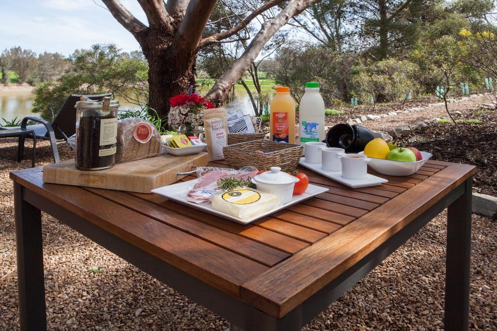 טנודה Stonewell Cottages And Vineyards מראה חיצוני תמונה