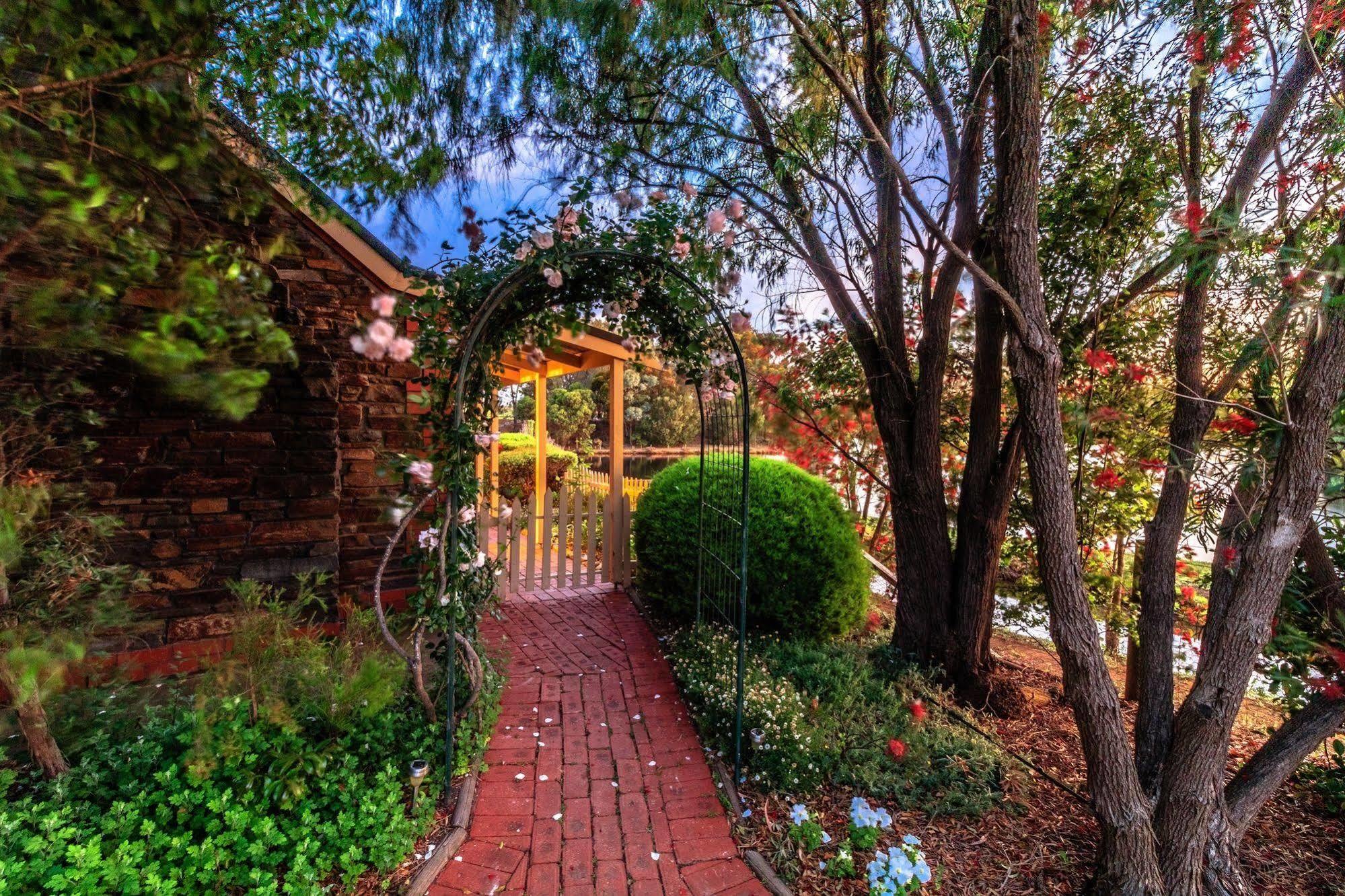 טנודה Stonewell Cottages And Vineyards מראה חיצוני תמונה